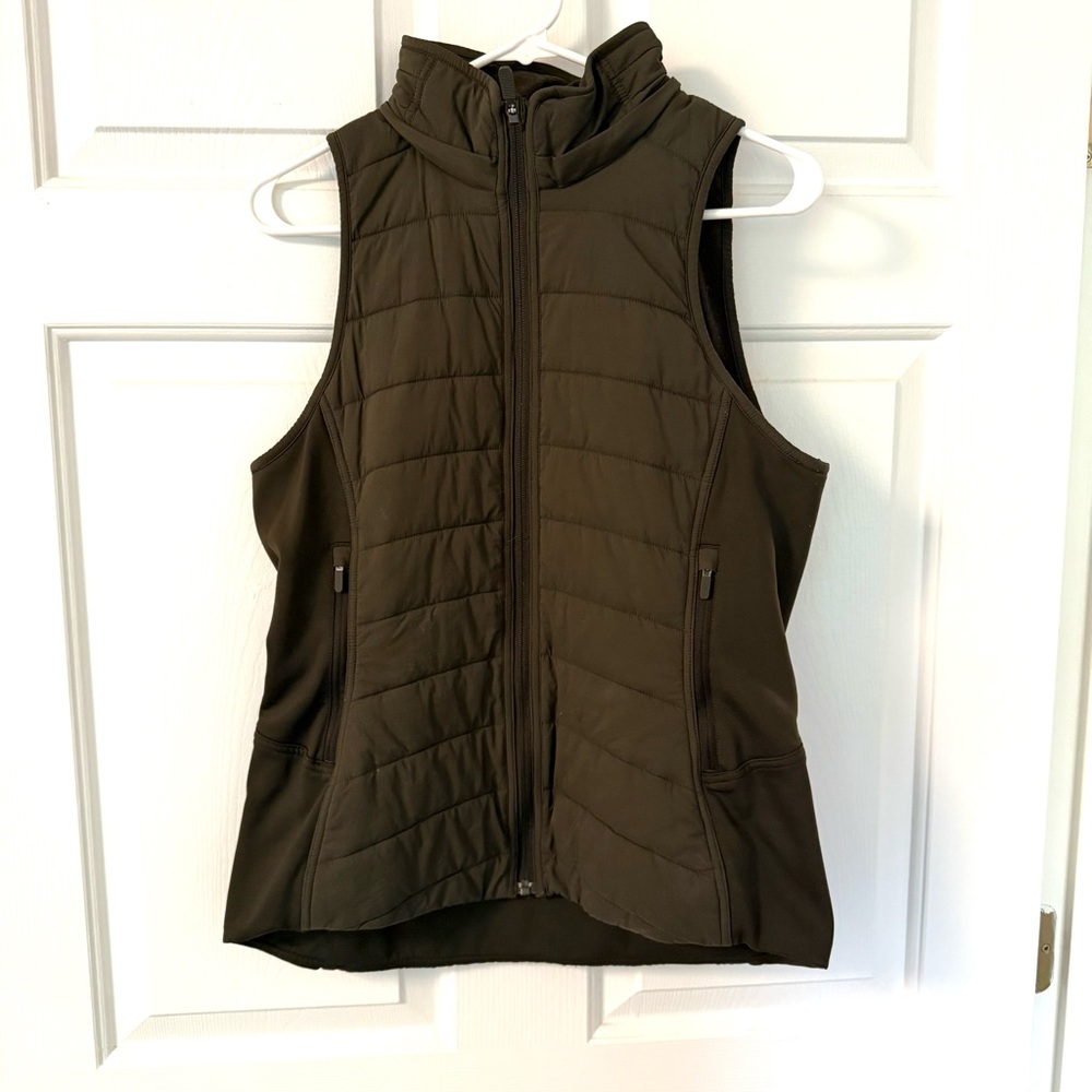Lululemon Athletica Green Quilted Vest High Collar Tailored Design